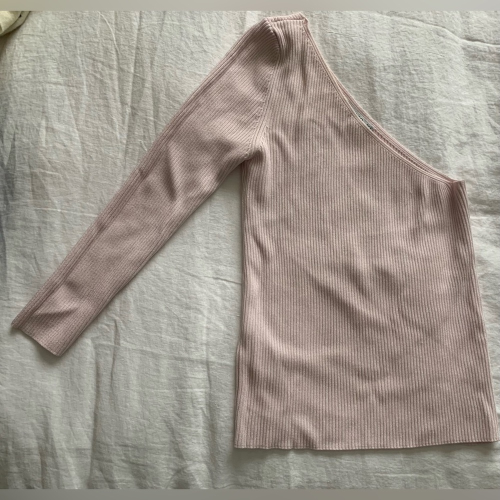 Assimetric shirt
